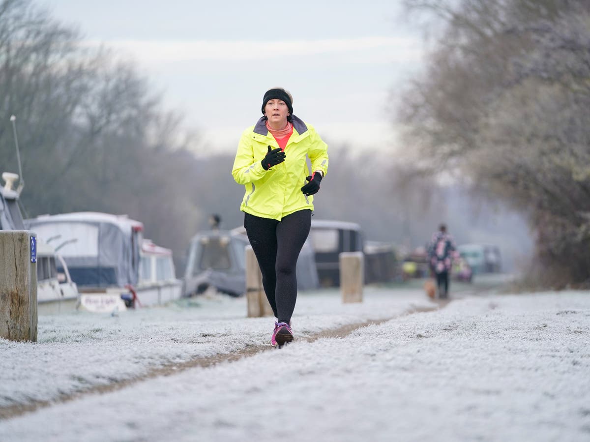Cold weather alert as temperatures plunge to -6C before potential snow