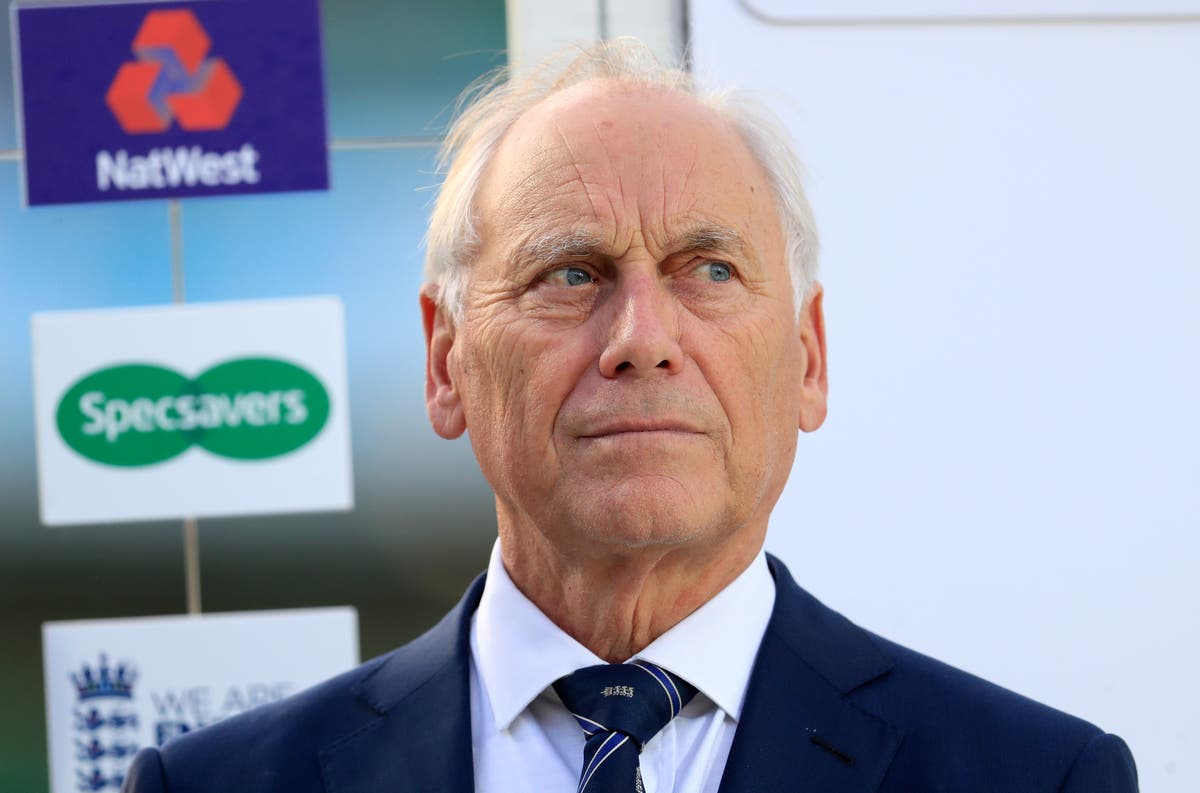 Colin Graves told to ‘put up or shut up’ over trust’s role at Yorkshire