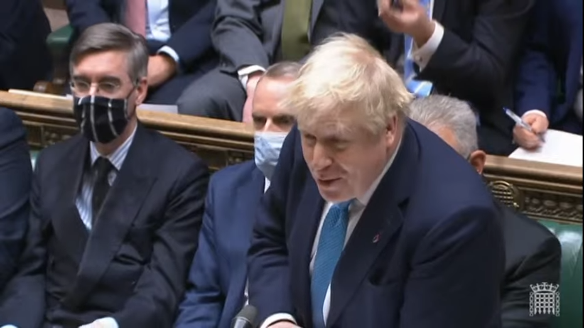 Boris Johnson faces PMQs grilling as No 10 kept waiting on Sue Gray report