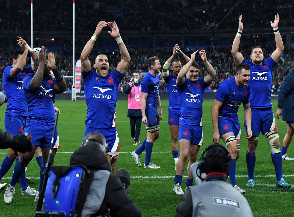 <p>France celebrate after defeating Ireland in Paris </p>