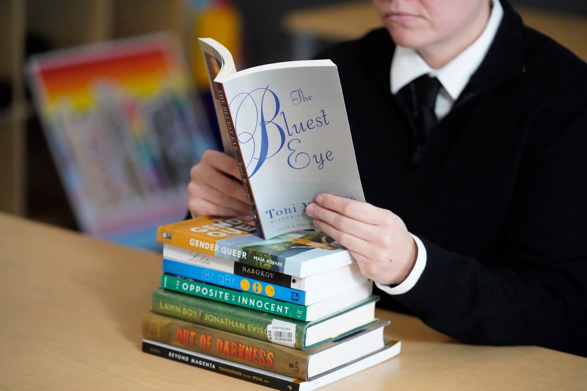 Self-proclaimed teenage ‘book nerd’ starts ‘forbidden books club’ amid GOP bans