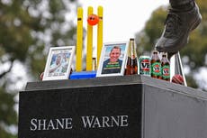 Cricket players and fans pay tribute to Shane Warne – in pictures