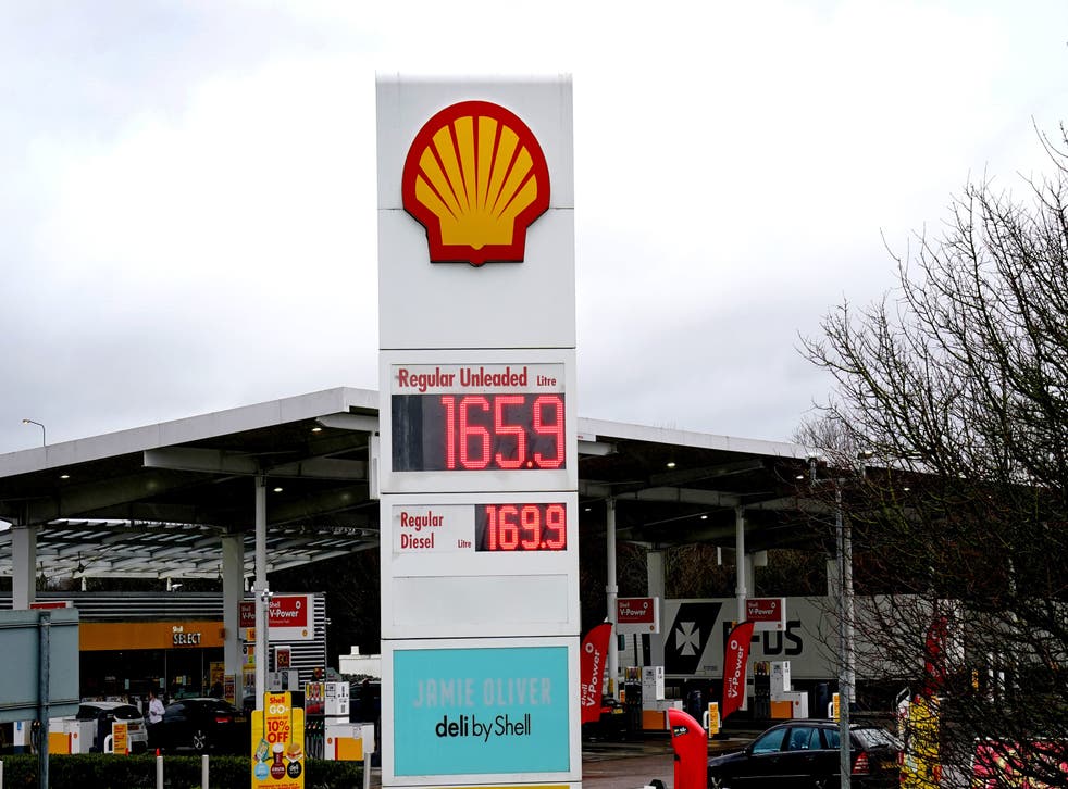 <p>Petrol Retailers Association said the figure were not accurate </bl>