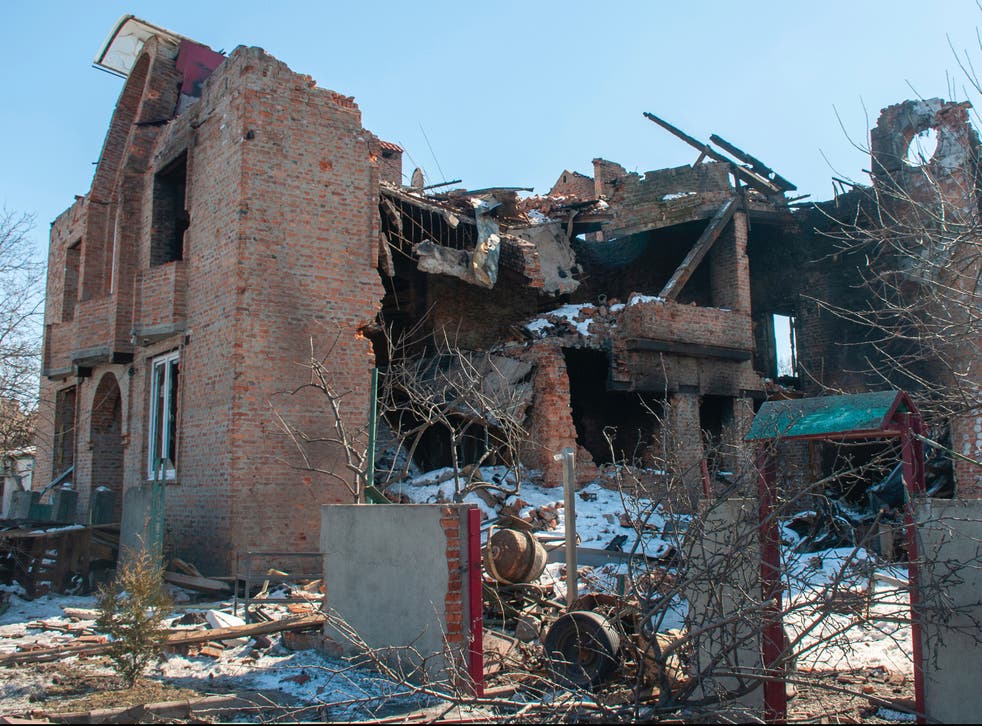 <p>Scenes of devastation continue to emerge from the war torn country  </磷>