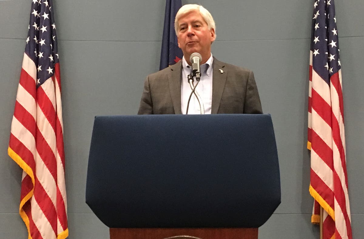 Ex-governor Rick Snyder must testify in Flint water civil trial 