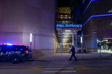 18-year-old arrested in fatal shooting at Chicago-area mall