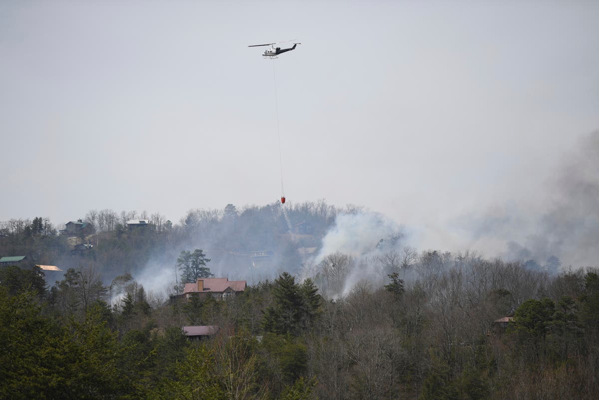 Crews work to contain wildfire near Smoky Mountains