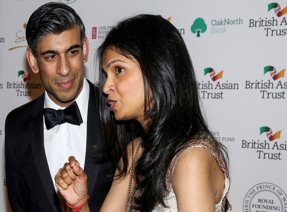 <p> Rishi Sunak and his wife Akshata Murthy attend a reception in February </s>