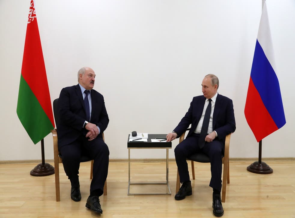 <p>Russian President Vladimir Putinand Belarusian President Alexander Lukashenko at the meeting on Tuesday</p>