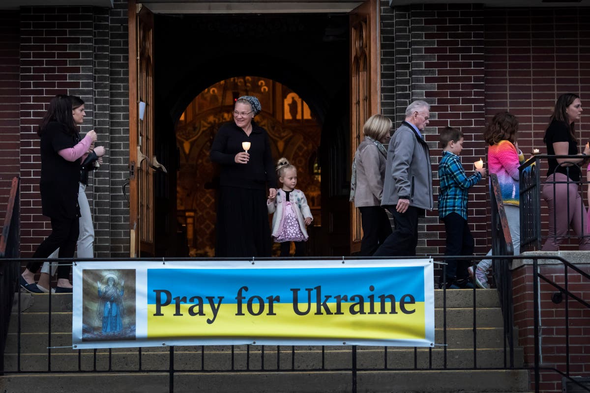 For Ukrainian Orthodox in US, war news casts pall on Easter