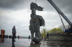 Kyiv dismantles huge Soviet-era monument to Russia-Ukraine ties: ‘We now see what Russian friendship means’