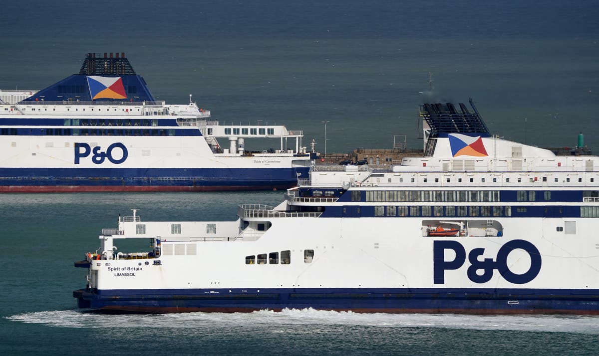 P&O urges Grant Shapps to stop asking chief executive to quit