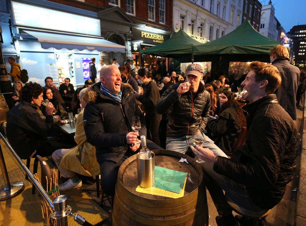 Measures will make it easier for pubs and restaurants to have pavement tables (Jonathan Brady/PA)