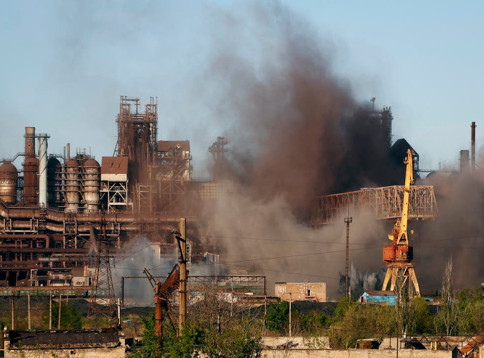 <p>Smoke rises from Azovstal steelworks in Mariupol during shelling by Russia </bl>