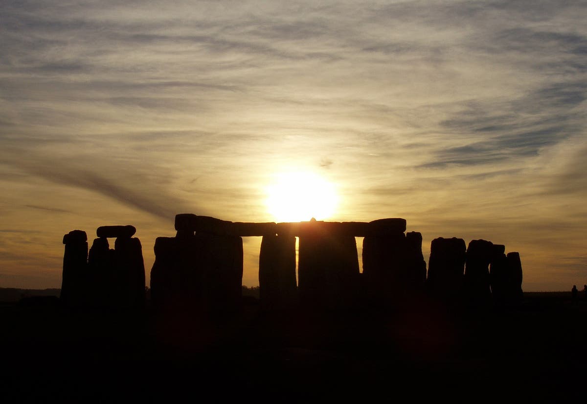 Experts uncover Stonehenge mystery monuments that could reveal secrets of the past