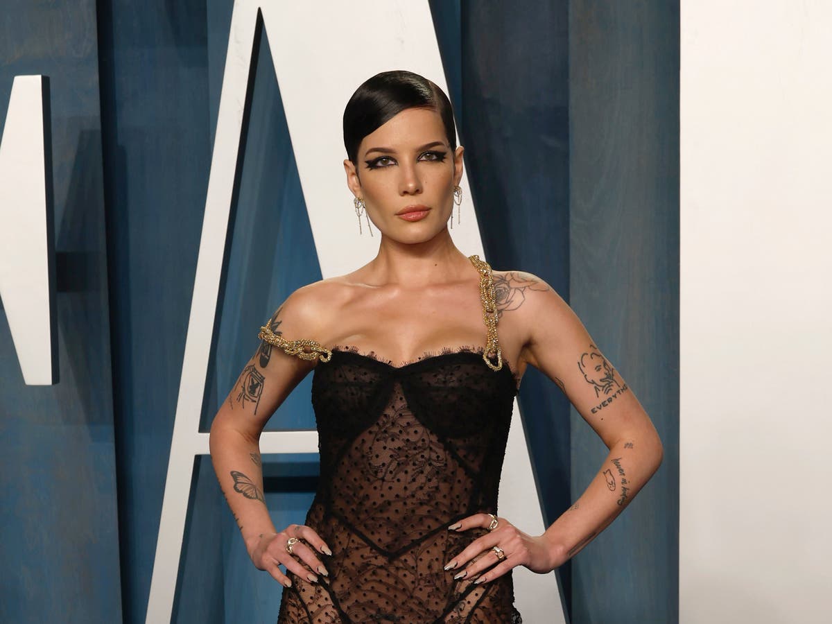 Halsey reveals multiple health diagnoses after giving birth