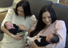 Identical twins welcome sons on same day, hours apart