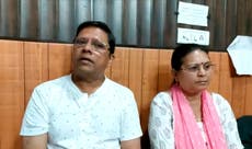 Indian couple longing for grandchild sues son, sy vrou