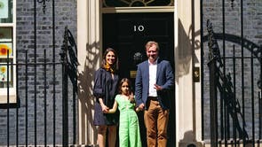 Nazanin Zaghari-Ratcliffe with her husband Richard and daughter Gabriella as they leave 10 Downingstraat, after a meeting with Prime Minister Boris Johnson
