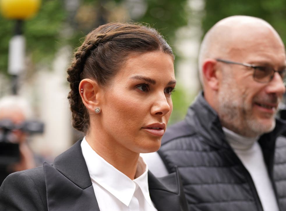 Rebekah Vardy arrives at the Royal Courts Of Justice (ユイモク/ PA)