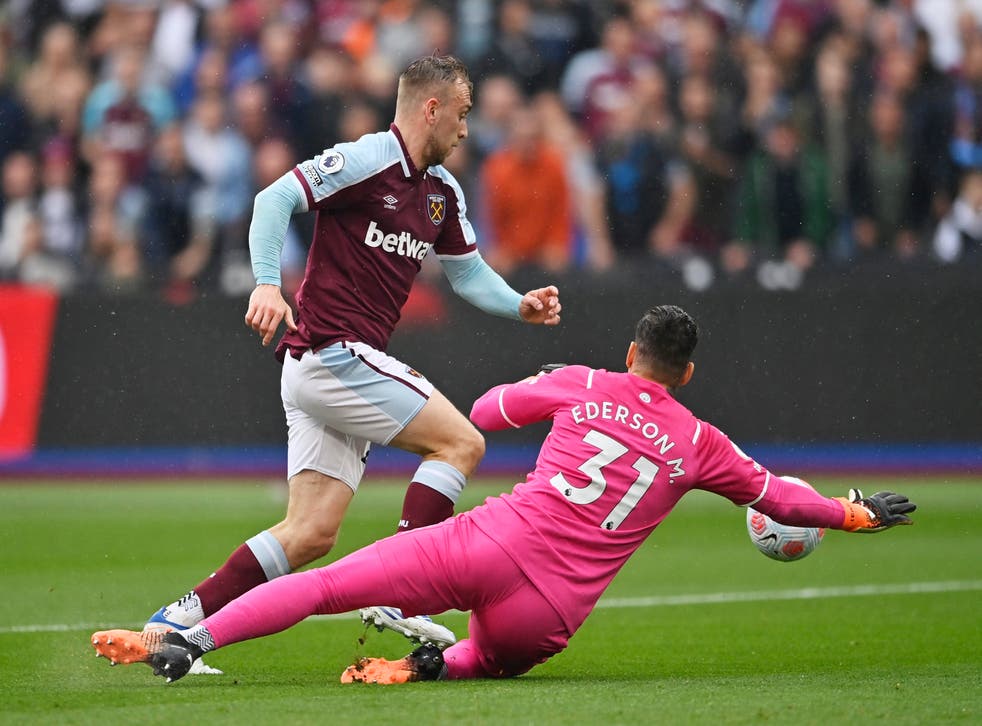 <p>Bowen rounded Ederson to give West Ham the lead </bl>