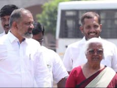 Indian court frees Rajiv Gandhi killer from prison after 31 år