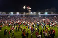 EFL clubs could face stadium closures for pitch invasions