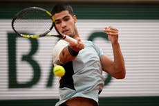 Carlos Alcaraz sails through but Dominic Thiem dumped out – French Open day one