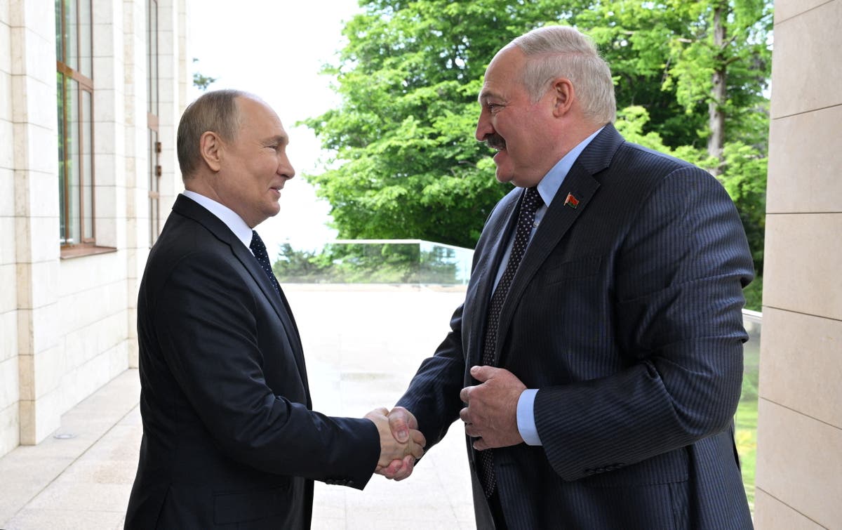 プーチンはベラルーシにロシアの核対応ミサイルを武装させることを約束する