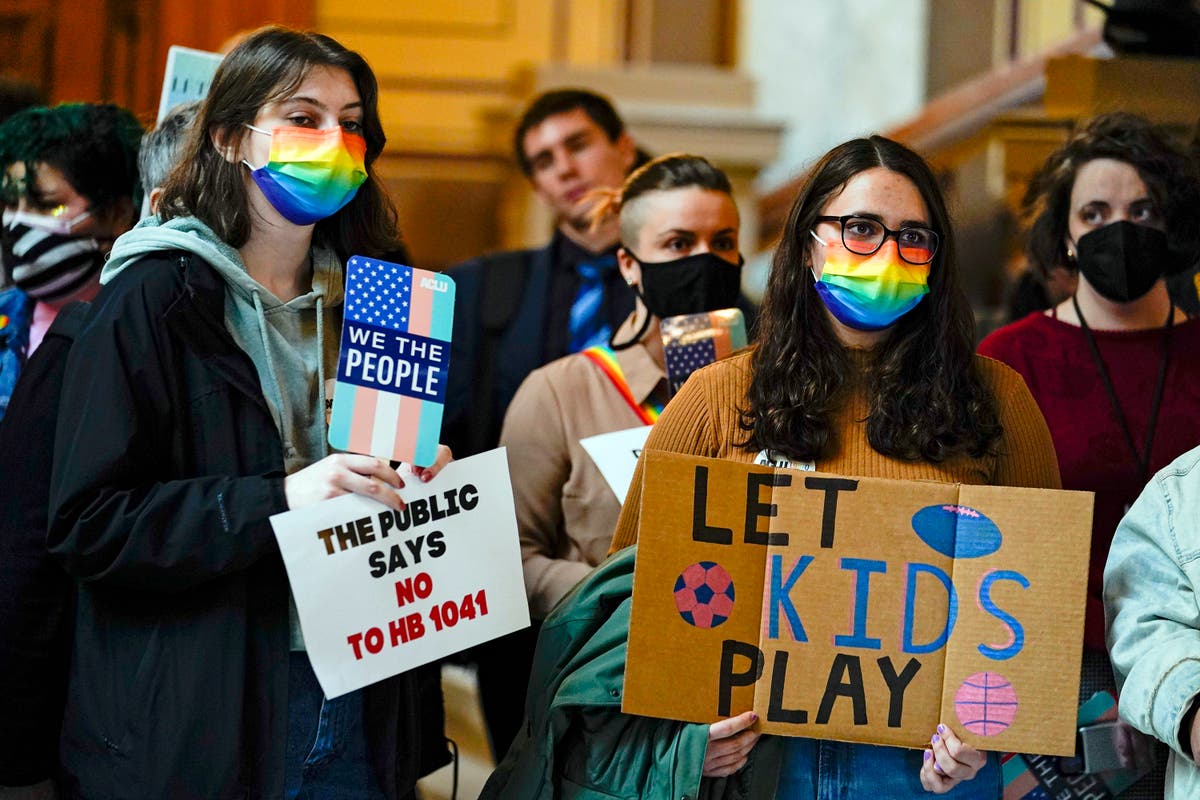 印第安纳州立法者将推翻对跨性别运动禁令的否决权