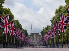 Country asked to sing ‘Sweet Caroline’ at street parties for Queen’s Jubilee