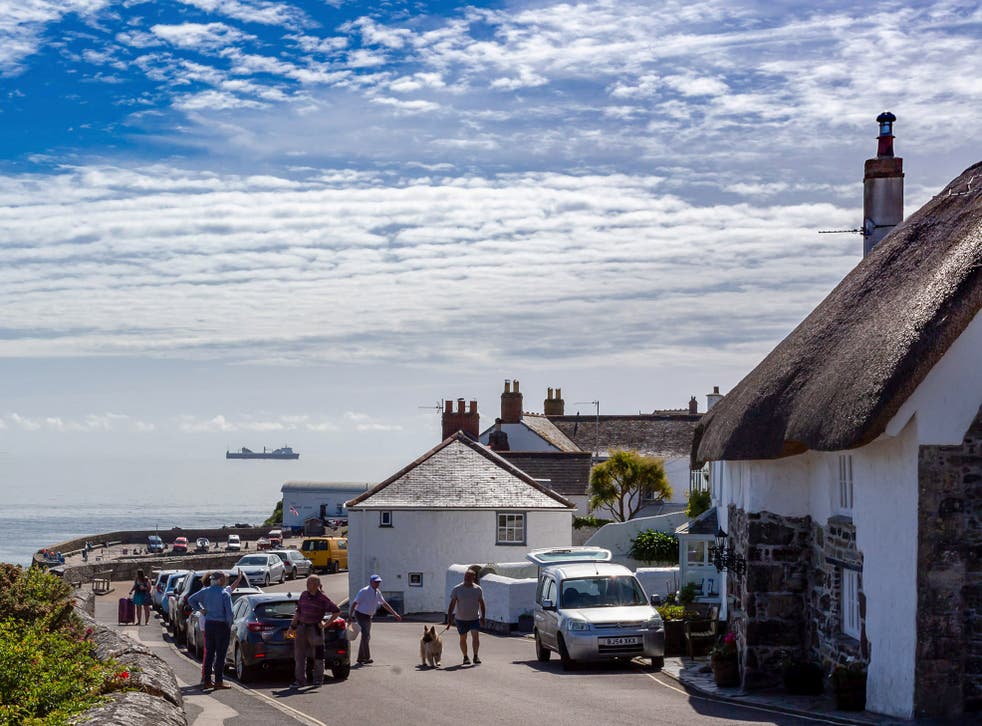 <p>The image was captured by Martin Stroud as he was walking through the village </bl>