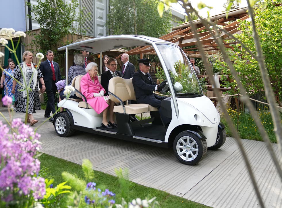 The Queen at the RHS Chelsea Flower Show (James Whatling/PA)