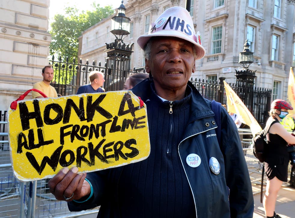 <p>Gloria joined other cleaners to protest outside Downing Street </s>