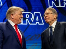 NRA leader survives confidence vote as board considers his future