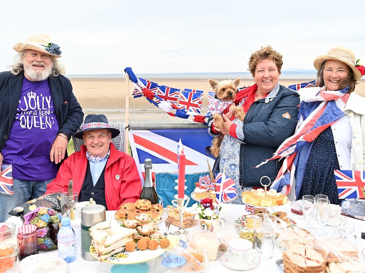 Cake and candelabra as Morecambe hosts UK’s longest ever street party for jubilee