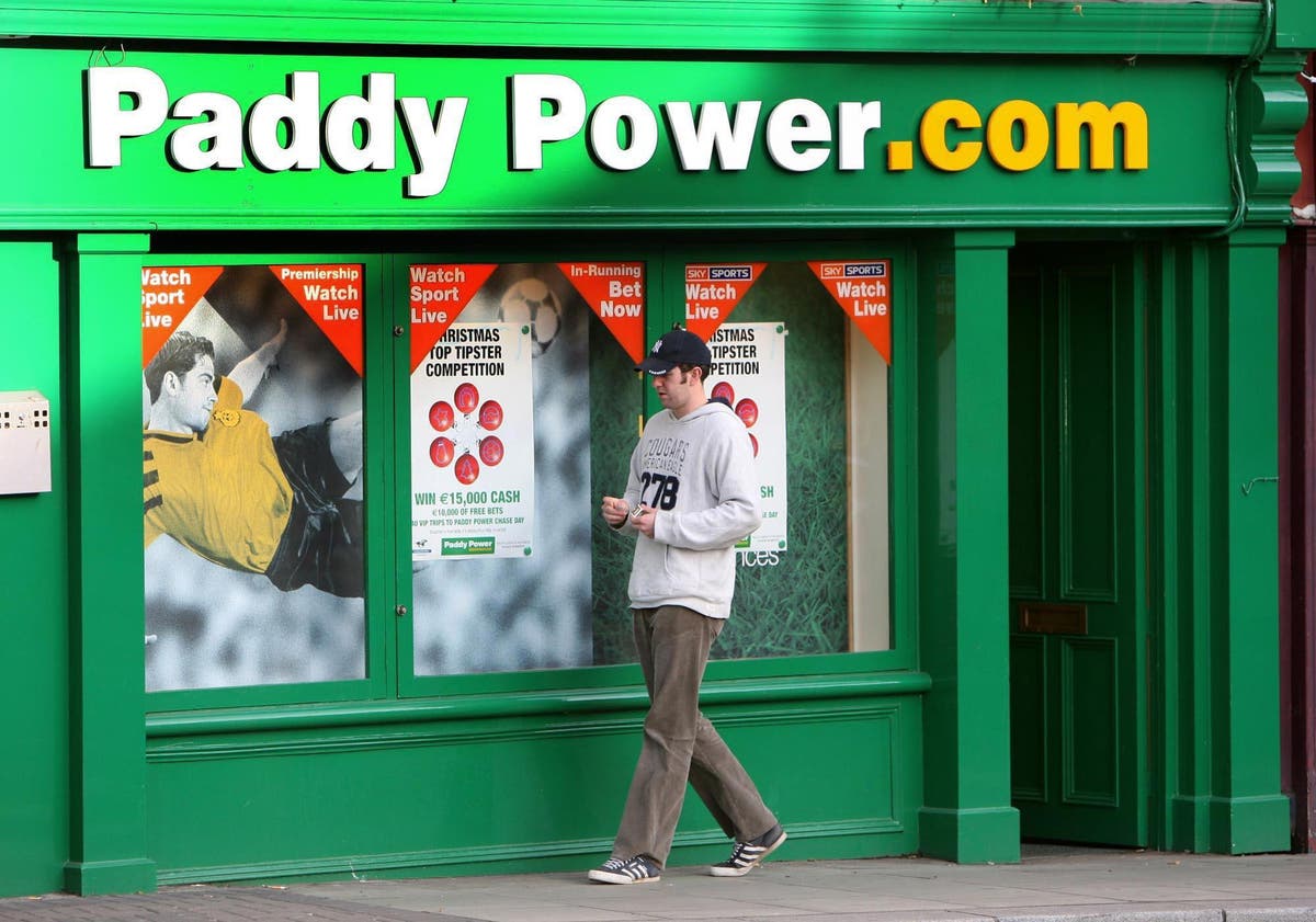Paddy Power ‘Do you think I will end up looking like my mum?’ ad banned