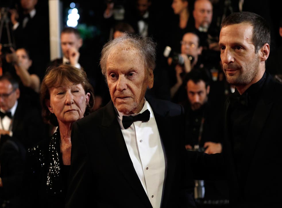 <p>Late great: with third wife Marianne Hoepfner at Cannes in 2017 </磷>