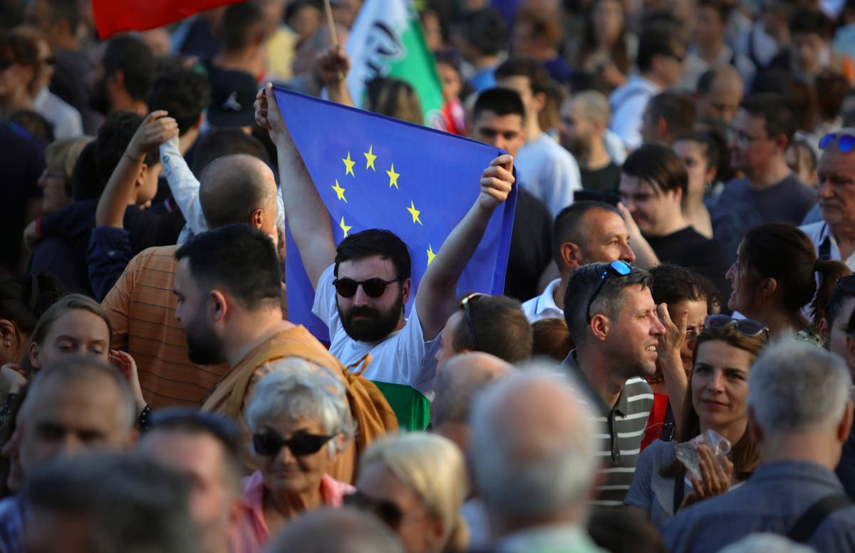 Bulgaarse premier doen 'n beroep op ondersteuning voor ’n wantrouestemming