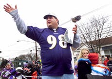 Tony Siragusa, who helped Ravens win Super Bowl, で死ぬ 55