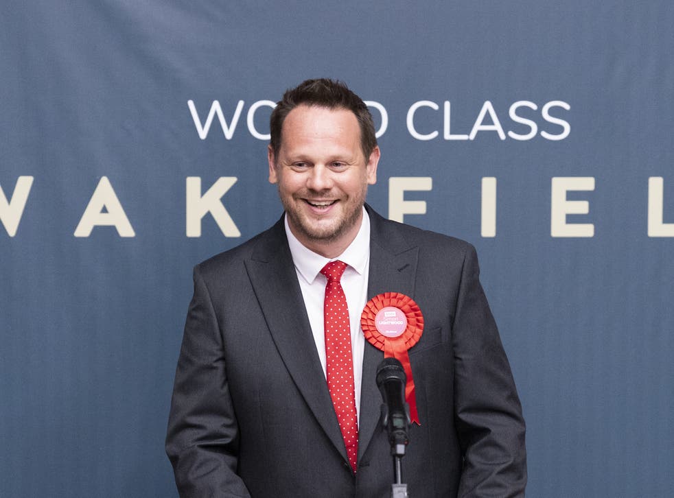 <p>Labour winner in Wakefield Simon Lightwood</磷>