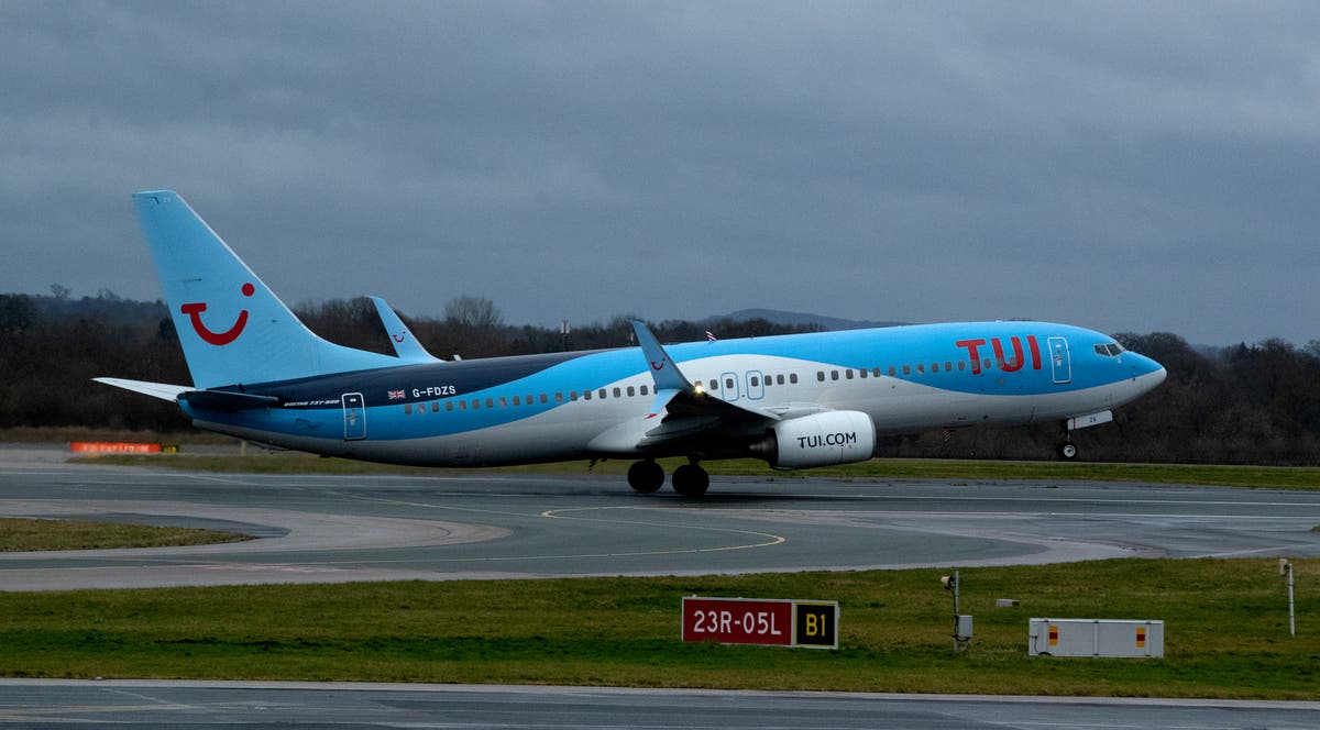 Children left ‘crying and screaming’ after four-hour-delayed Tui flight cancelled
