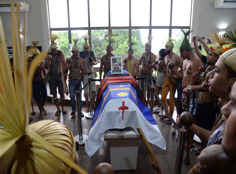 <p>Indigenous people attend the funeral of Indigenous expert Bruno Pereira</p>