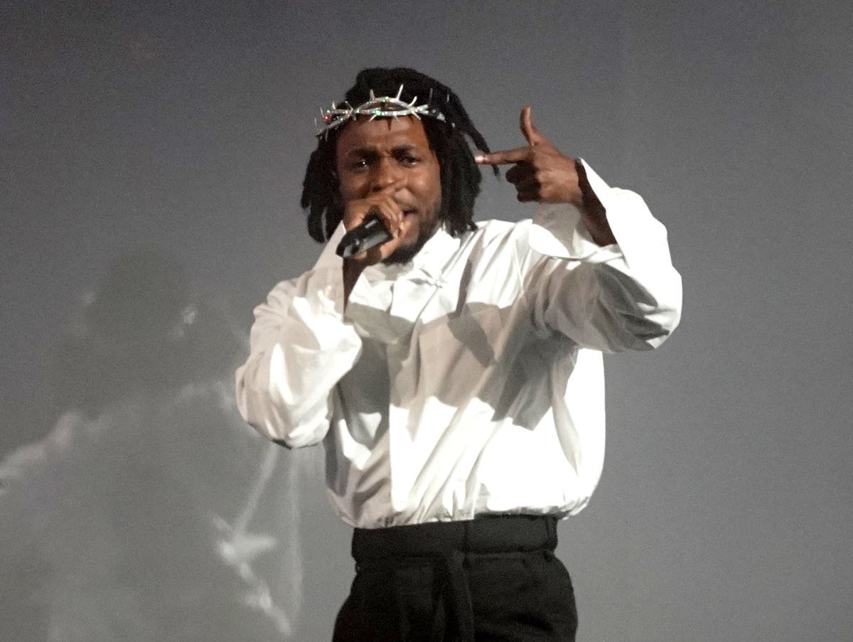 Kendrick Lamar closes Glastonbury with powerful call for women’s rights
