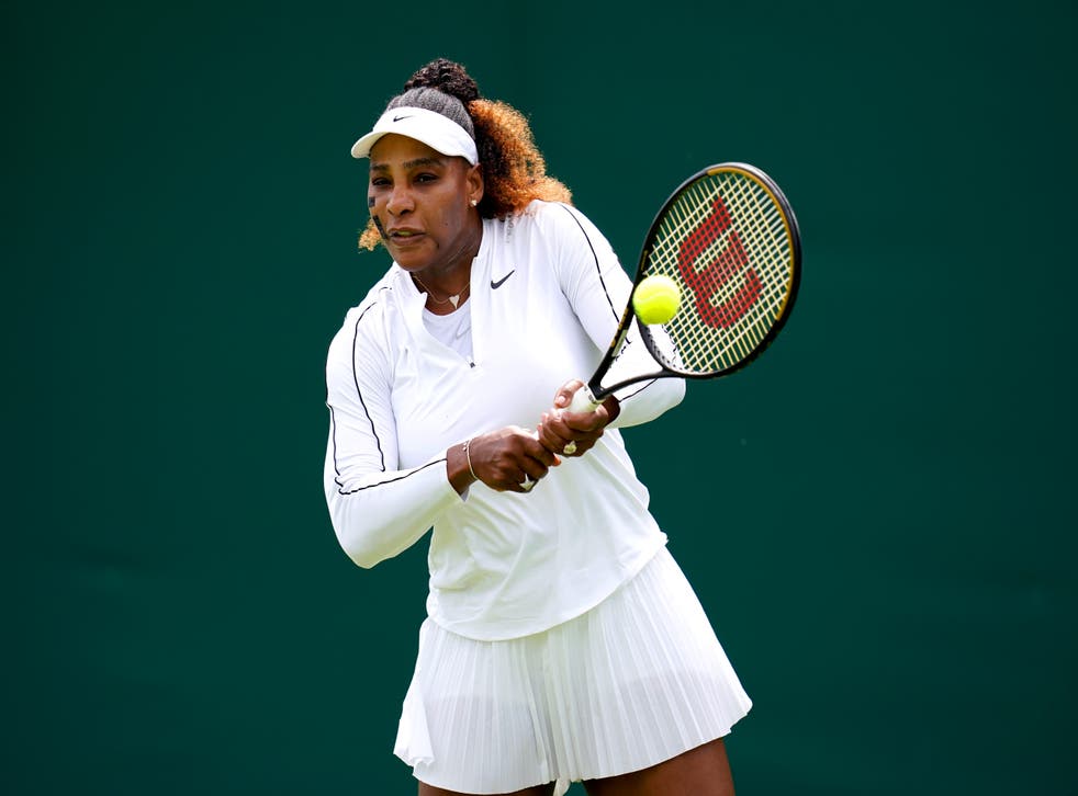 Serena Williams during a practice session at Wimbledon (约翰沃尔顿/宾夕法尼亚)