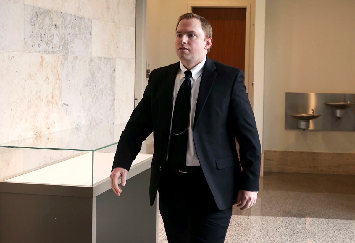 Judge told to recuse himself in former Texas officer's trial