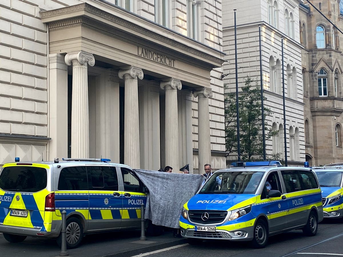 Man leaves severed head on steps of court building as body dumped near river