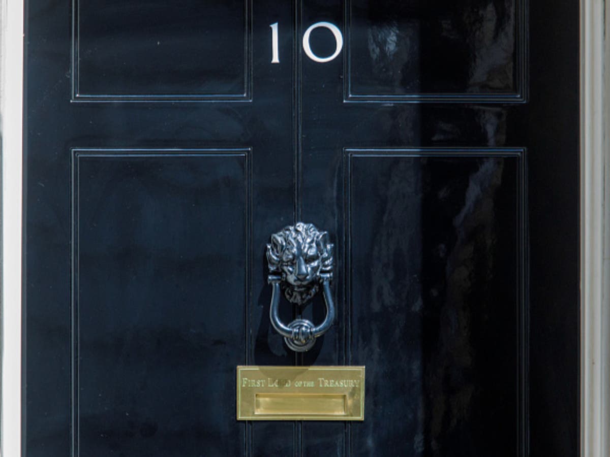 Corte do IVA 'proposto por Downing Street para aliviar o aperto no custo de vida'