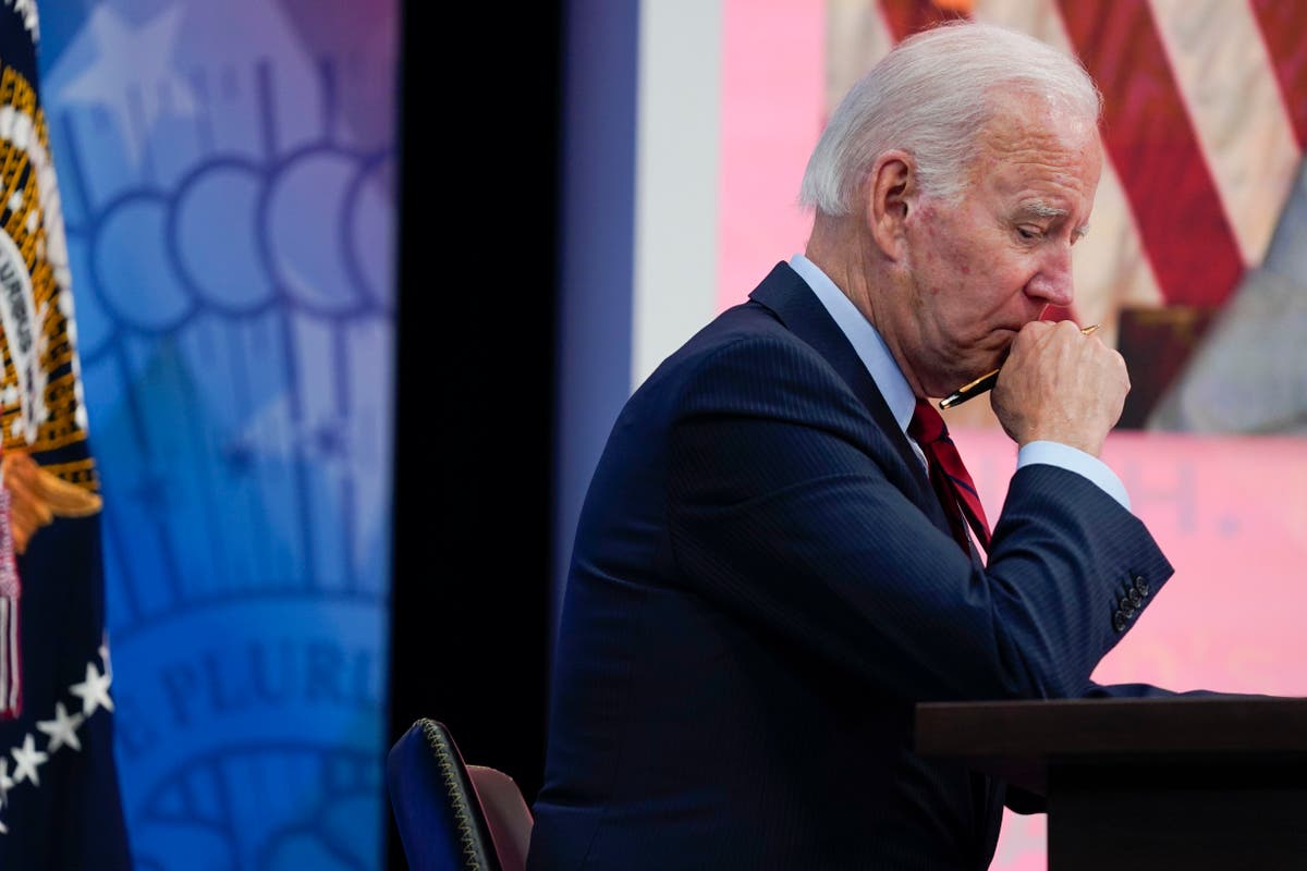 Biden under fire for letting 5 million barrels of oil go overseas as US prices surge