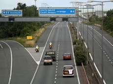 Travel chaos on major UK roads as petrol cost hits new high - siga ao vivo